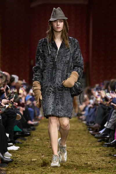 Look 55